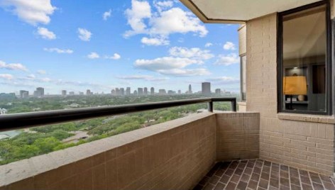 651 Bering Drive — Residence 1002